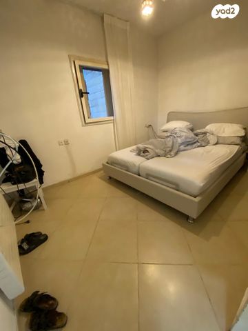 דירה, סול ליפצין, חומת שמואל, הר חומה, ירושלים