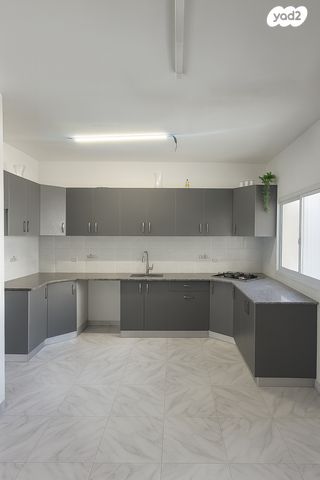 גג/ פנטהאוז, אברבנאל 39, רמב"ם, ראשון לציון