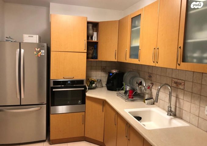 דירה, ניסן טורצ'ין, יהוד מונוסון