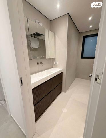 דירה, בילטמור, הצפון החדש - כיכר המדינה, תל אביב יפו