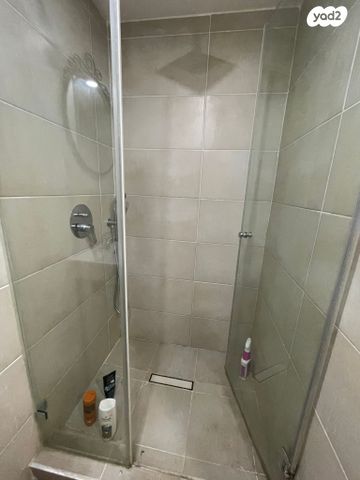 דירה, נחלת בנימין, פלורנטין, תל אביב יפו