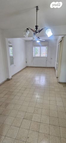 דירה, ליאון בלום 54, מרכז, קרית עבודה, חולון