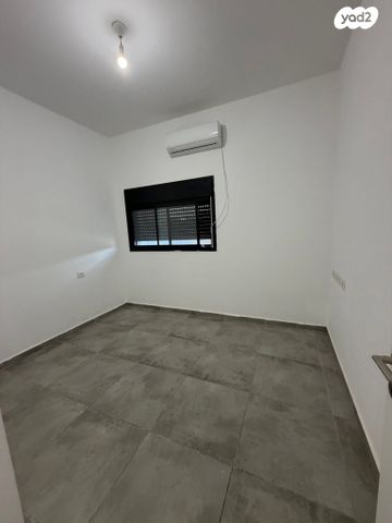 דירת גן, נתיבות