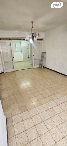 דירה, ליאון בלום 54, מרכז, קרית עבודה, חולון