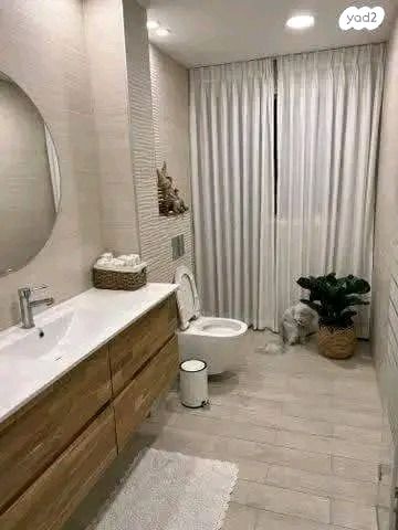 גג/ פנטהאוז, ראובן ברקת, קרית אילון, חולון