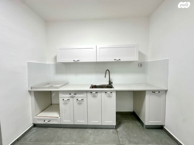 דירה, האיילון, גני יער, לוד