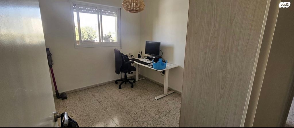 דירה, מנחם בגין 18, נווה גנים, קרית מוצקין