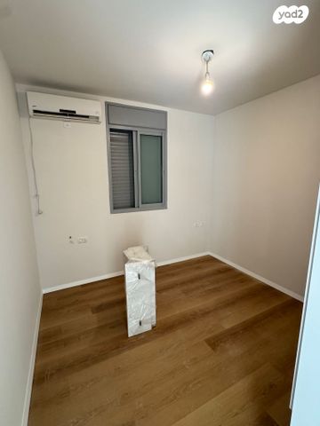 דירה, הראב"ע, נווה רם, שיכון מזרחי, רמת גן