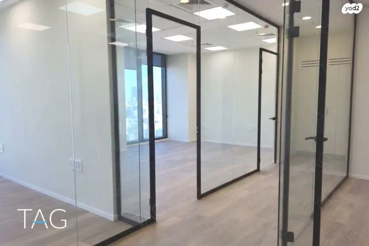 משרדים, דרך מנחם בגין 13, רמת גן