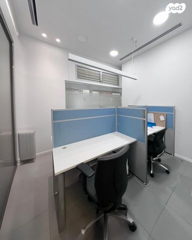 משרדים, סוקולוב 67, גולן, רמת השרון