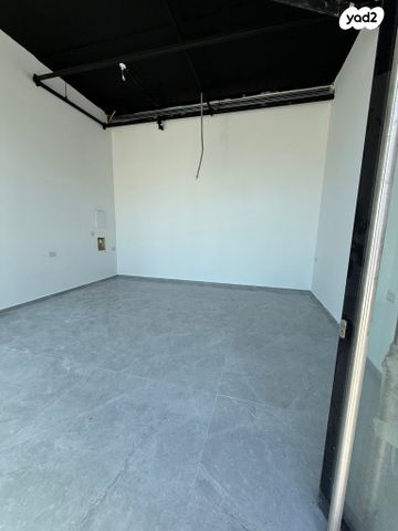 חנויות/ שטח מסחרי, הכובשים, כרם התימנים, תל אביב יפו