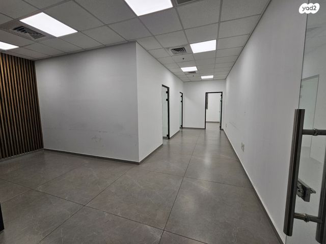 משרדים, יעקב פריימן, ראשון לציון