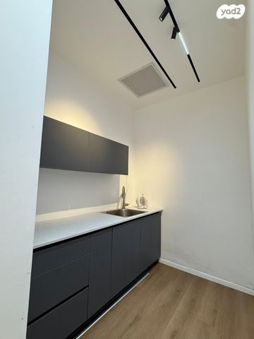 משרדים, מרכז, כפר סבא