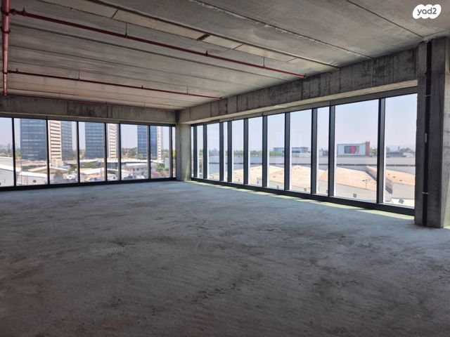 משרדים, הוד השרון