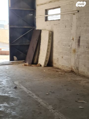 מבני תעשיה, קרית ביאליק