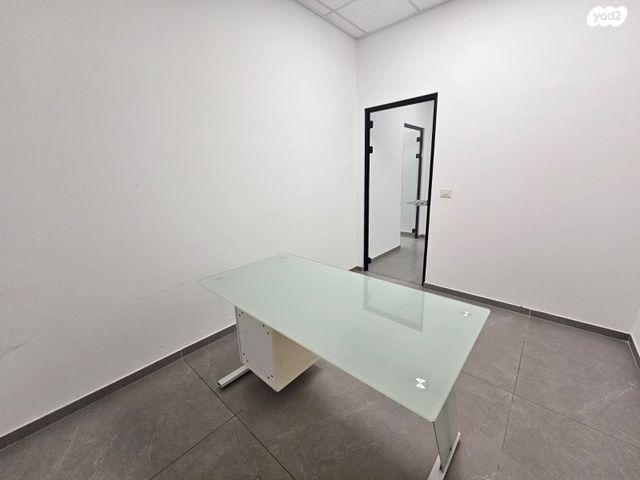 משרדים, יעקב פריימן, ראשון לציון