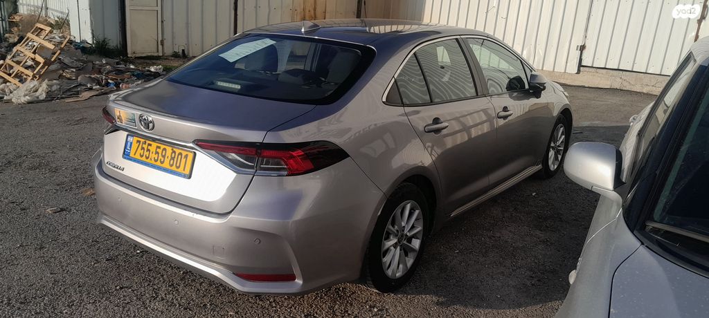 טויוטה קורולה