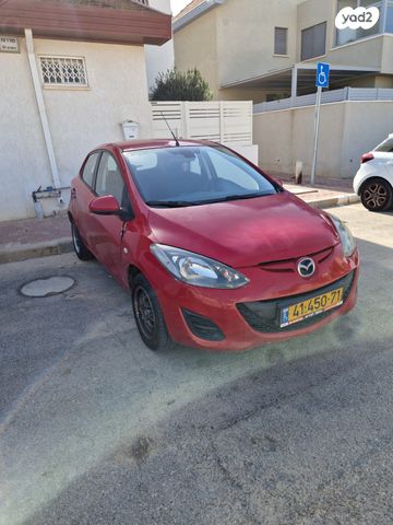 מודעת רכב מאזדה 2