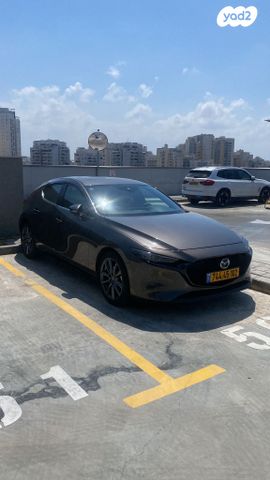 מודעת רכב מאזדה 3