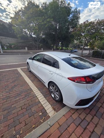 יונדאי איוניק