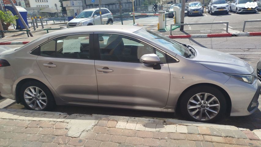 טויוטה קורולה