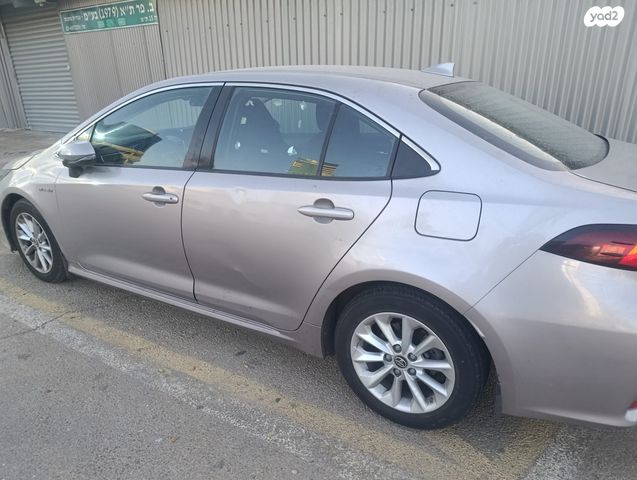 טויוטה קורולה