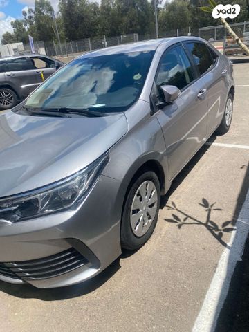 טויוטה קורולה