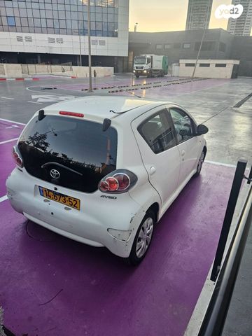 טויוטה אייגו