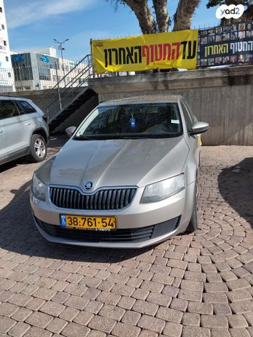 סקודה אוקטביה