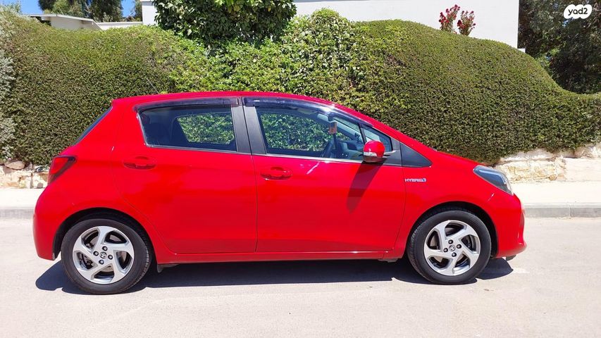 מודעת רכב טויוטה יאריס