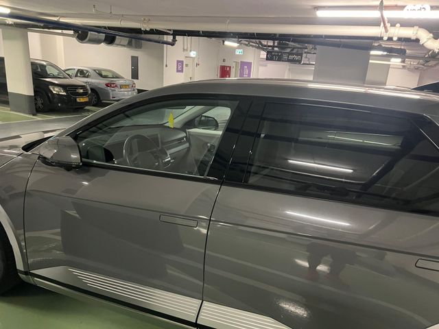 יונדאי איוניק 5