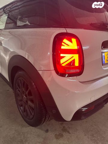 מודעת רכב מיני קופר