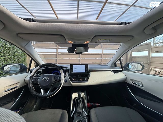 טויוטה קורולה