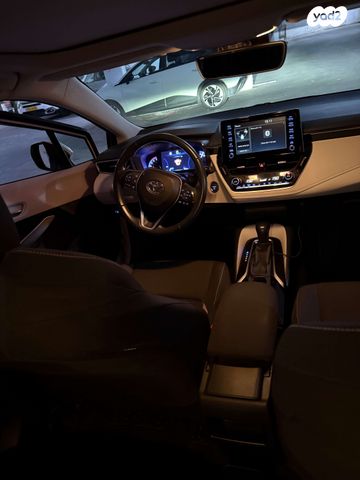 טויוטה קורולה