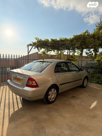 טויוטה קורולה