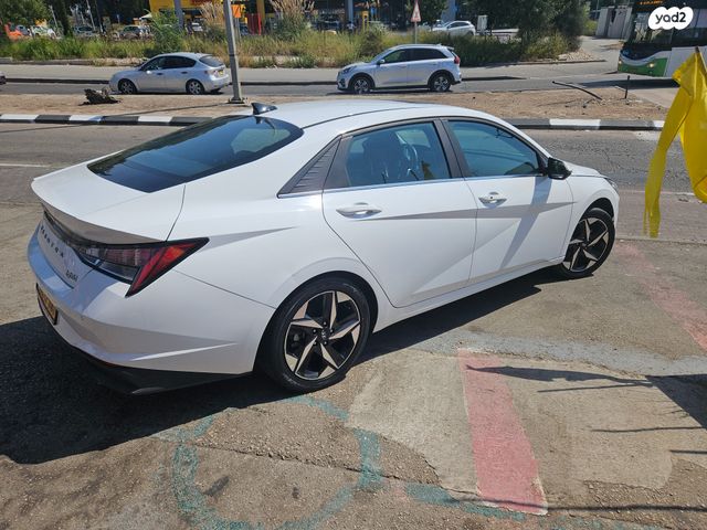 יונדאי אלנטרה