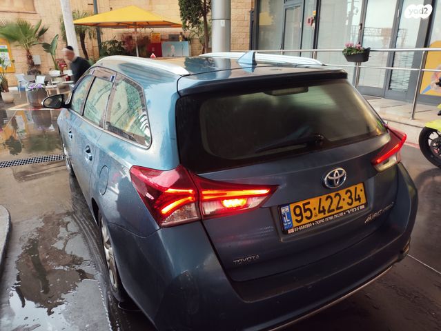 מודעת רכב טויוטה אוריס