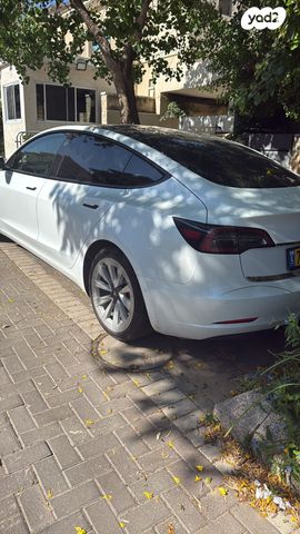 טסלה מודל 3
