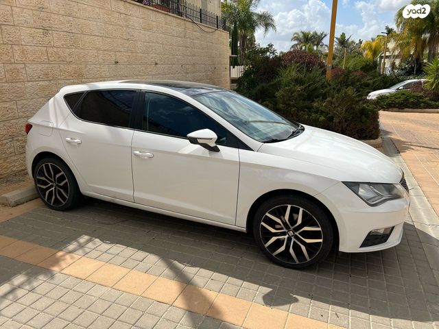 מודעת רכב סיאט לאון