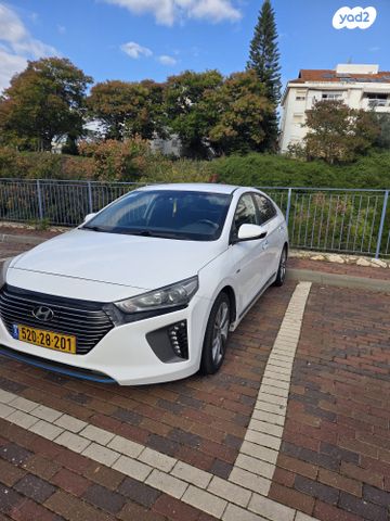 יונדאי איוניק