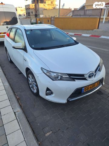 מודעת רכב טויוטה אוריס