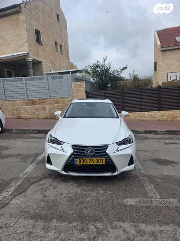 מודעת רכב לקסוס IS