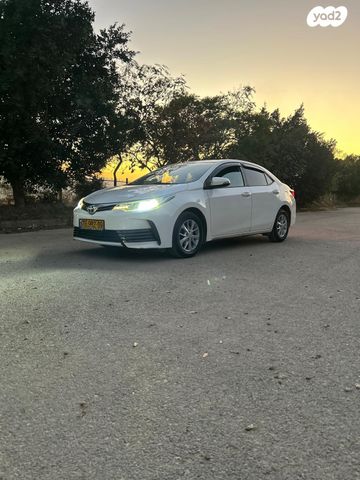 טויוטה קורולה