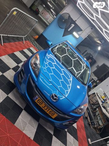 מודעת רכב מאזדה 3