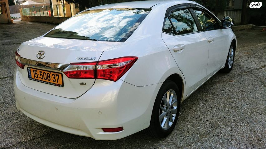 מודעת רכב טויוטה קורולה