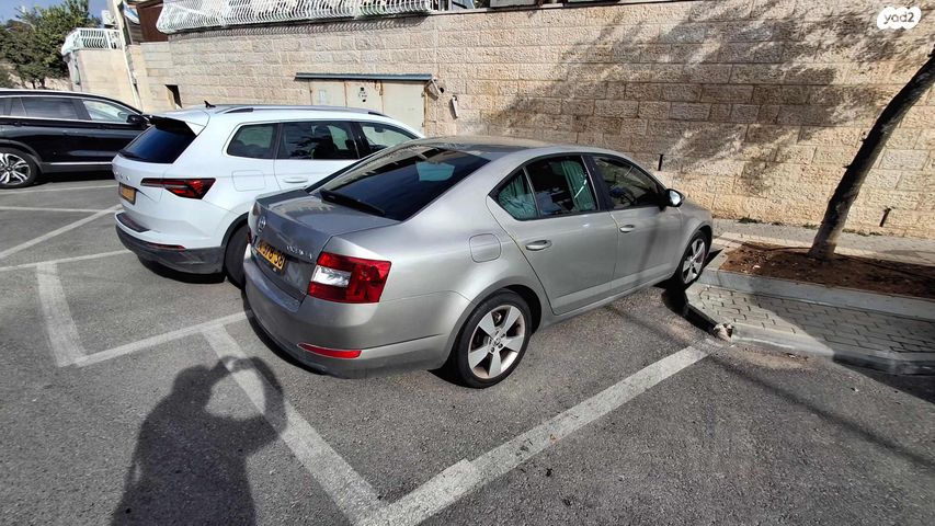 סקודה אוקטביה