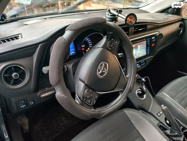 טויוטה אוריס