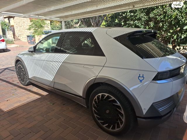 יונדאי איוניק 5