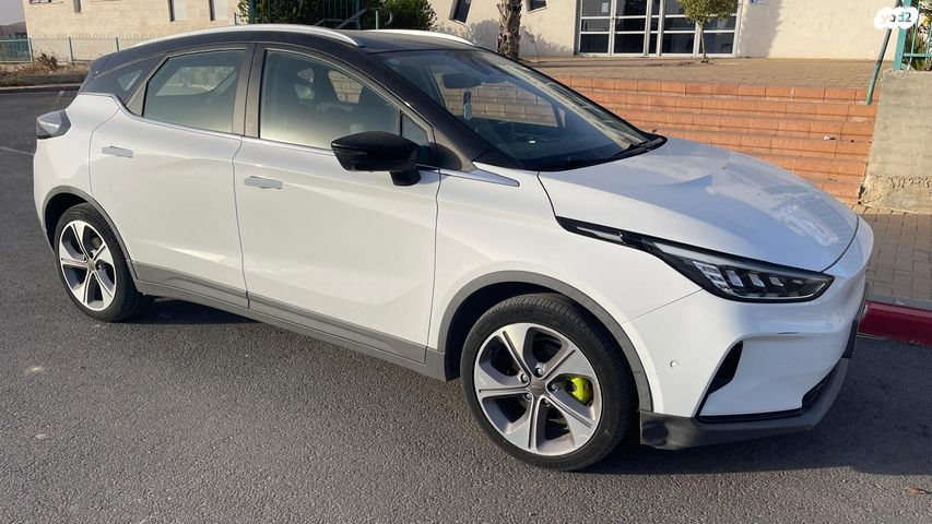 ג׳ילי Geometry C