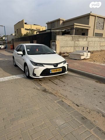 טויוטה קורולה